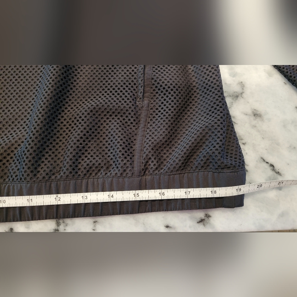 Lululemon Rare Black Mesh Long Sleeve Top - Picture 3 of 10